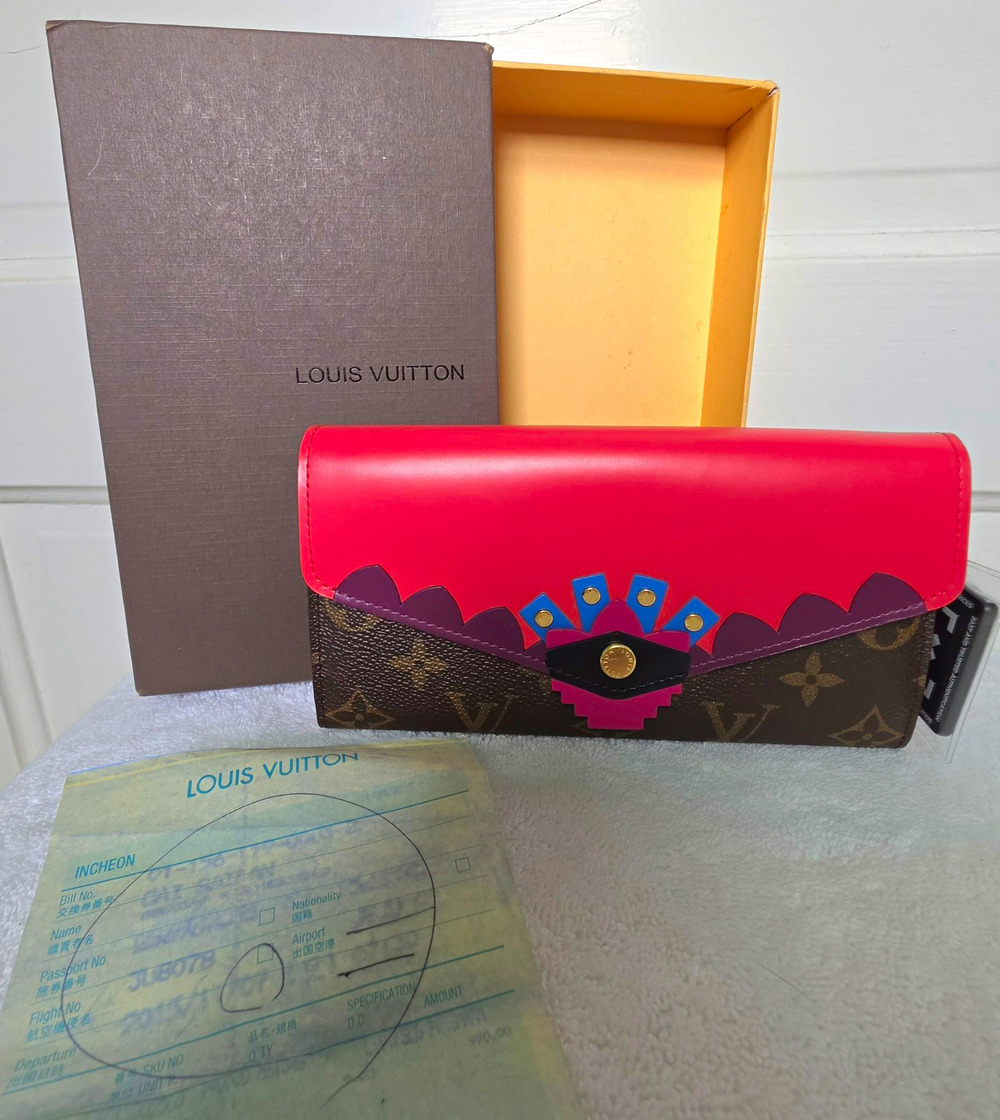 Louis Vuitton Monogram Totem Wallet Runway Limited Edition Full Set w/COA